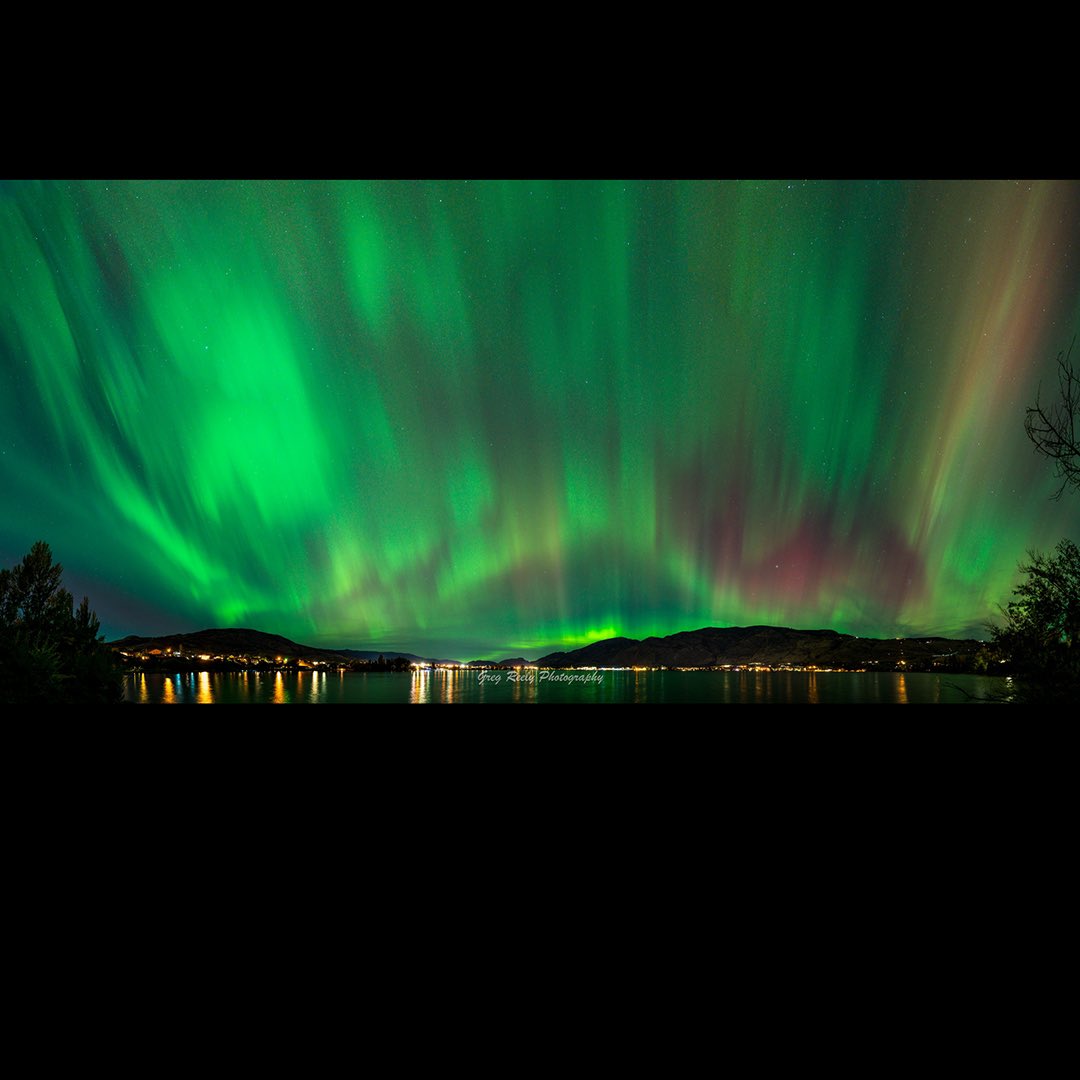 Greg_in_Osoyoos's tweet image. Amazing Northern Lights display last night !  You could clearly see the light dancing around, and faint green and red colours to the naked eye.   Osoyoos, B.C. October 10-11, 2024.  #astro #stars #galaxy #nightsky #aurora #northernlights #okanagan #BC # Canada