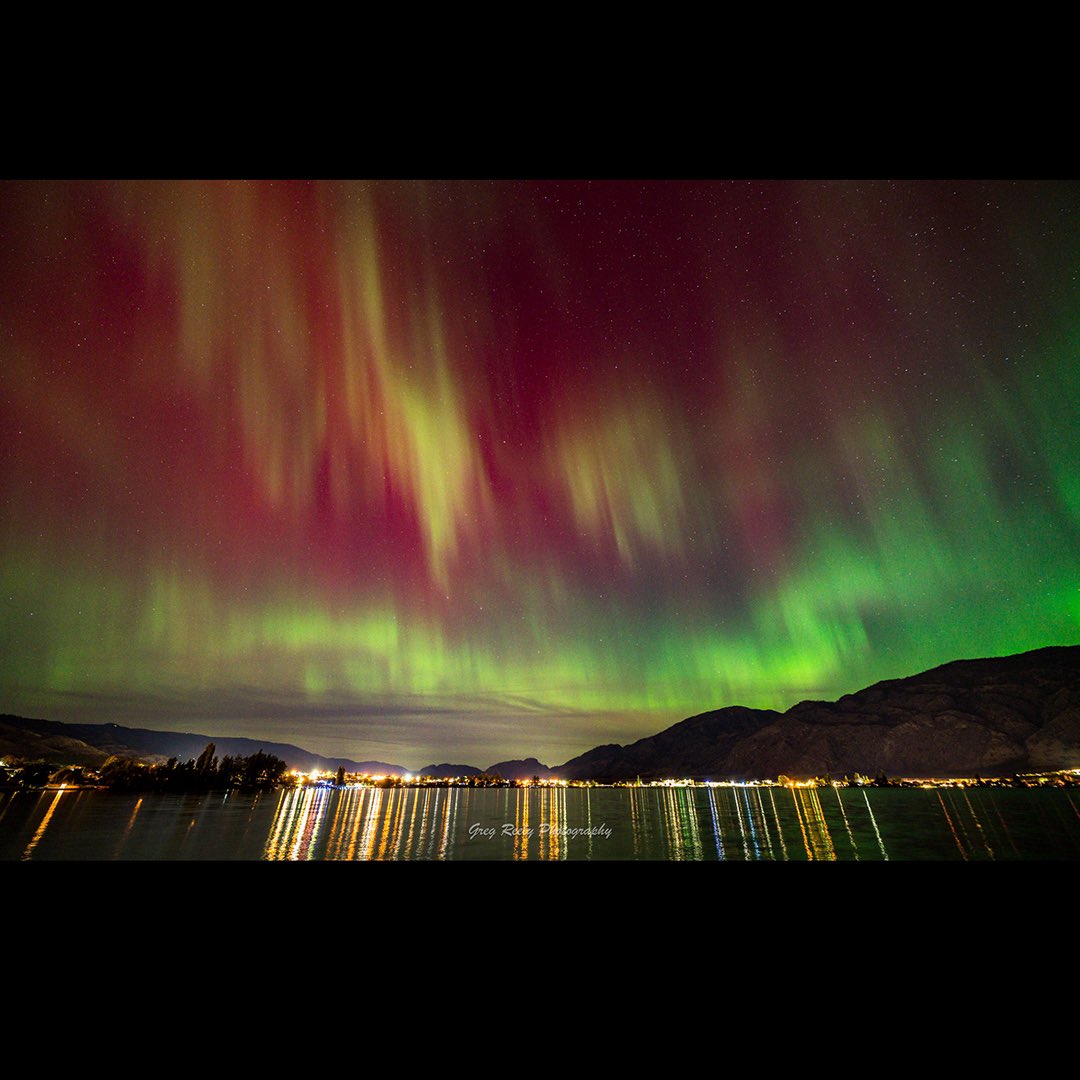 Greg_in_Osoyoos's tweet image. Amazing Northern Lights display last night !  You could clearly see the light dancing around, and faint green and red colours to the naked eye.   Osoyoos, B.C. October 10-11, 2024.  #astro #stars #galaxy #nightsky #aurora #northernlights #okanagan #BC # Canada