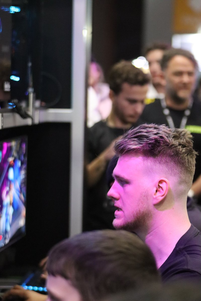 DarcychipChip tweet media