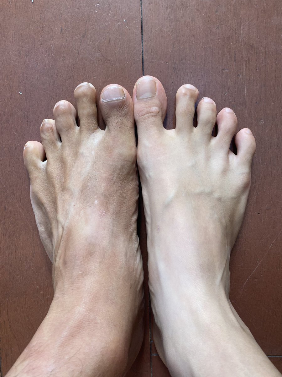 いつの間にか中1長女に足のサイズを抜かれてた? ⇦父:25.5cm、173cm 