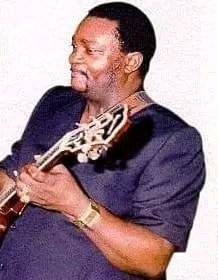 On a day like this in 1989,   Franco Luambo Makiadi slept at a hospital in Namur, Belgium. This was exactly eleven months after his historic performance at Moi Stadium  in Kisumu in November 1988 .

 His coming to Kisumu was greatly pushed by a Kenyan promoter based in Paris