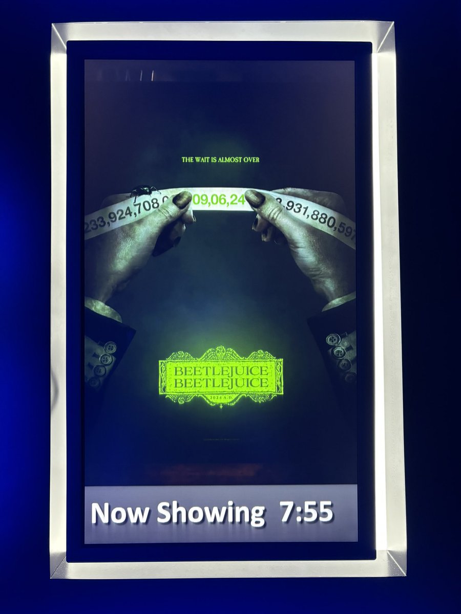 tschrack's tweet photo. Seeing a movie in a shopping mall like a true millennial #Dadcation https://t.co/oQ7TVM1LV9