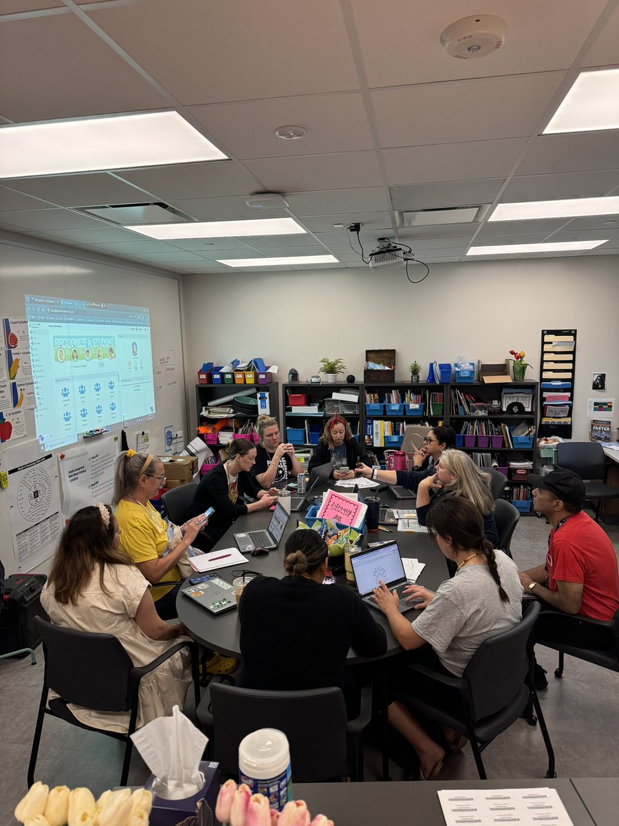 🦊PBIS PD in action! Love the collaboration from our teachers on promoting positive behavior with our <a href="/FaldynFoxes/">Faldyn Elementary</a> 🏅Way to go team 👏🏼 👏🏼 <a href="/katyisd/">Katy ISD</a>