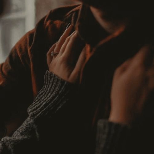NevandoPalabras's tweet photo. «Por otro lado, no sé lo que me quieren decir sus ojos; parecen un misterio, un poema sin terminar que sabes que será bonito solo por cómo empieza. Te invitan a perderte en lo desconocidoy olvidarte de buscar ese final».

#ProyectoHazel 🍂✨🧡 https://t.co/l2fFPZtnvs