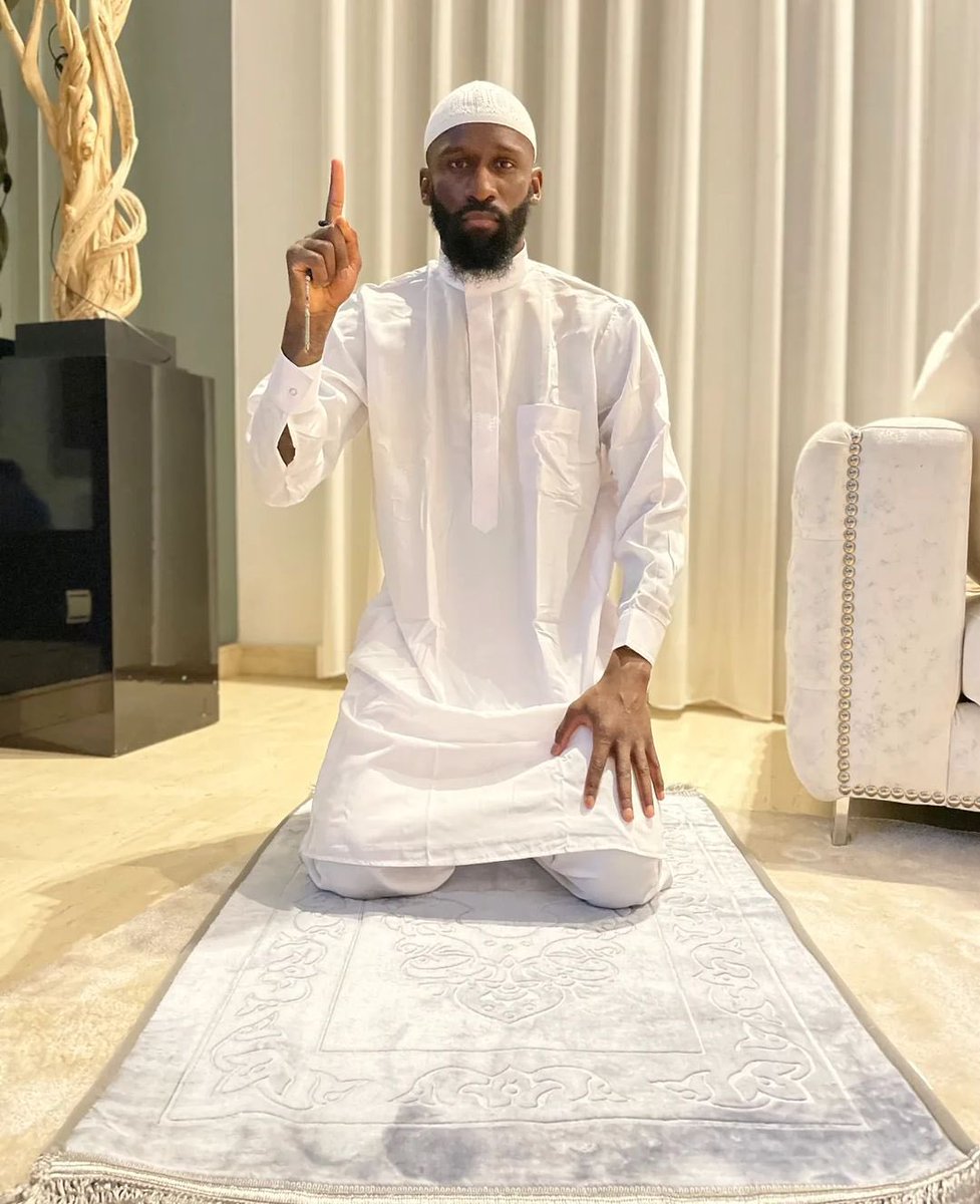 If you are online say Allahu’Akbar