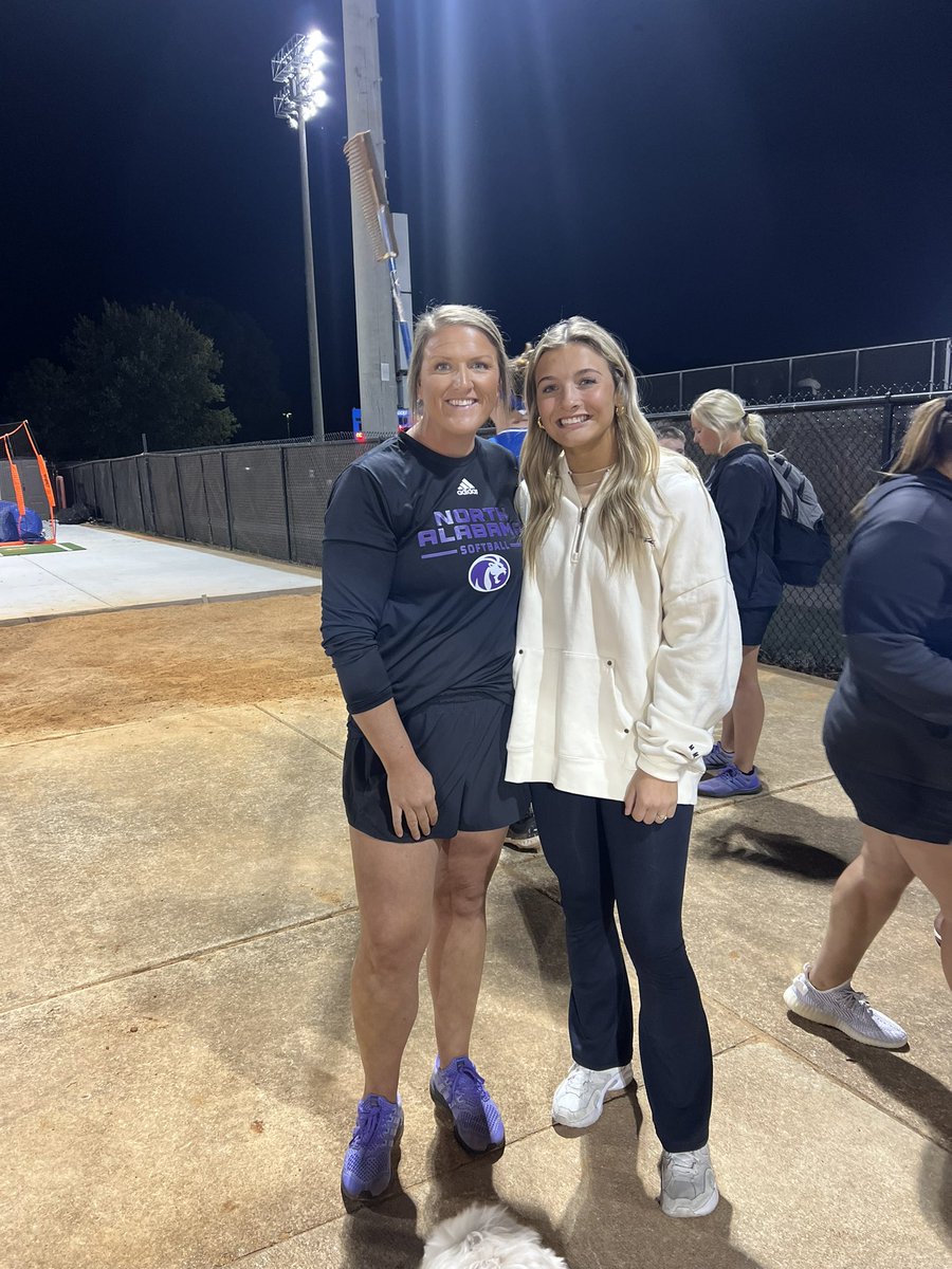 Ryley Cate Wolf tweet media