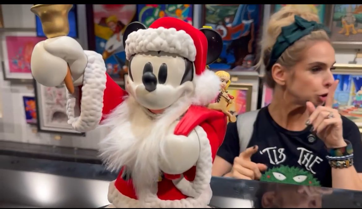 LBVTV's tweet photo. New Vlog at LBV TV where we cover the 7 foot Darth Vader for Xmas out now and all the other crazy Christmas items at Disney World as well as an ultimate gift guide with some cost-effective items! ready for Christmas because Disney World is? Lol #DisneyWorld #christmas #orlando https://t.co/01hneANmRI
