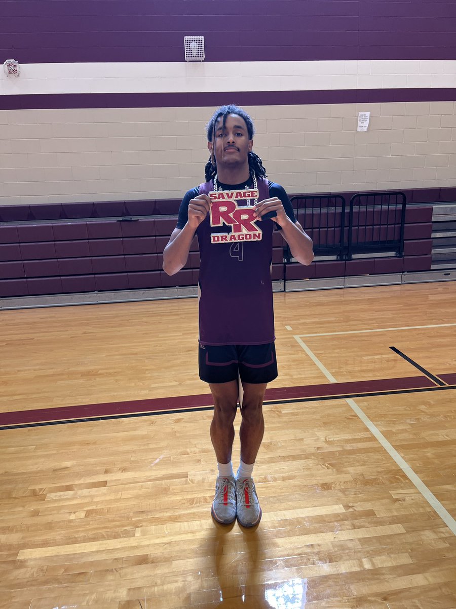 SAVAGE DRAGONS of the week are senior <a href="/RowanMandler/">Rowan Mandler</a> and junior <a href="/JaveonT4ylor/">Javeon Taylor</a> 

These two earned the most “Blue Collar” points in our practices and fall league games! HARD-SMART-TOGETHER