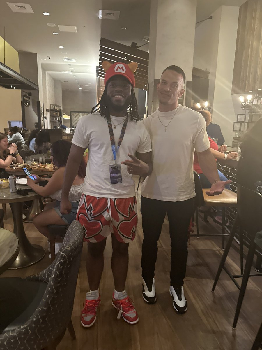 Weluvucorey's tweet photo. #FreeStarks or let my goat wrestle man. 🐐🔥 https://t.co/H8VgXfgF5y