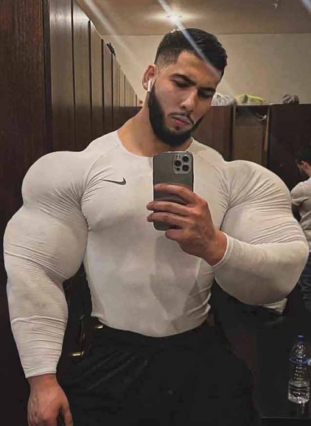 VMorphs's tweet image. Bro, you gotta check me out! *FLEX* Look at these arms! HMPH! It’s like my muscles are on a mission to escape these clothes! GRRRR I haven't even started lifting yet. when I'm done I'm gonna make these sleeves EXPLODE!!!🔥💪