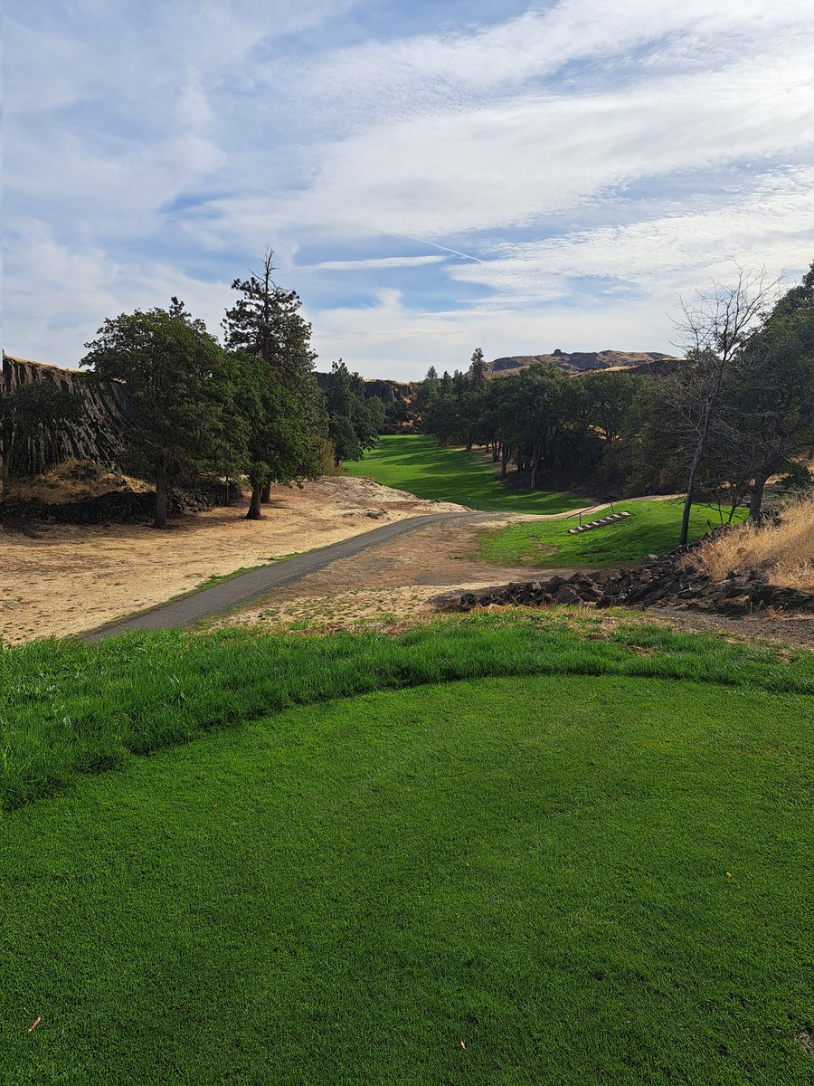 1st and 6th holes The Dalles CC