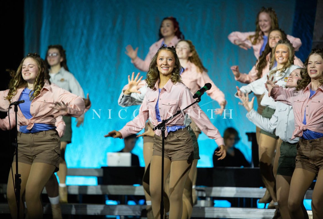 Happy birthday, Avery Baker!!!💙💚💙