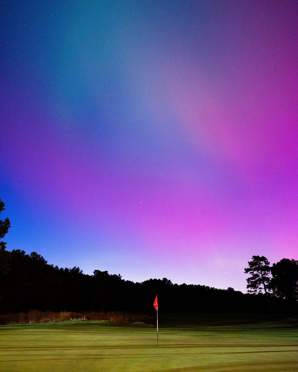 On the course under the Northern Lights. 🌌

📸: Matt Hahn
📍: Hidden Creek Golf Club, NJ
