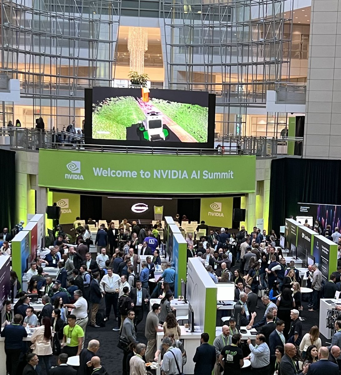 Thank you <a href="/NVIDIAAI/">NVIDIA AI</a> for a wonderful #AIsummit. 

#LLM
#MachineLearning 
#LargeSignalModels