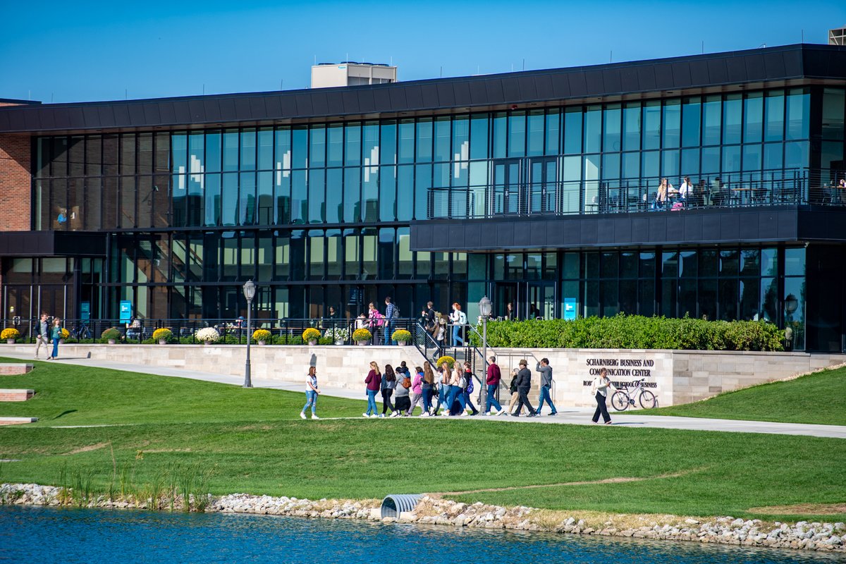 cedarville's tweet photo. โ๏ธ It was the perfect day for a #CUFriday! Today we welcome around 275 prospective students and their families to our campus to experience life at Cedarville.
๐ Interested in attending the next CU Friday on November 8? Register now at https://t.co/vKsWiF5Vt1!
#CollegeVisit #CollegeLife #SeniorYear