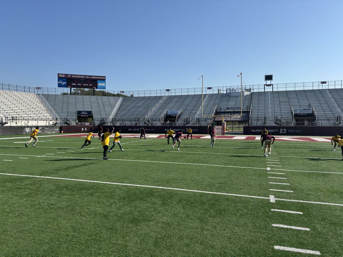 PHLATHLETICS's tweet image. Thank you @SIUC and @SIU_Football for allowing our student-athletes from Soldan ISHS and Sumner to tour your campus today before their game tonight against @CCHSTerriers. @SLPS_INFO