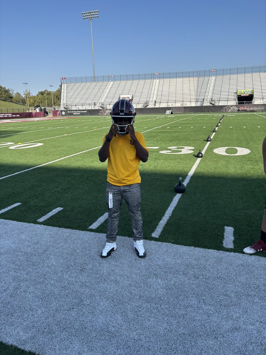 PHLATHLETICS's tweet image. Thank you @SIUC and @SIU_Football for allowing our student-athletes from Soldan ISHS and Sumner to tour your campus today before their game tonight against @CCHSTerriers. @SLPS_INFO