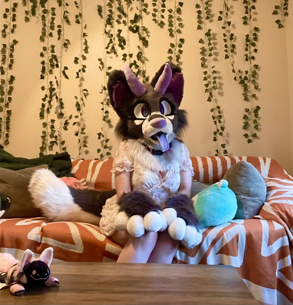 My very first #FursuitFriday !! Whatcha think? :3