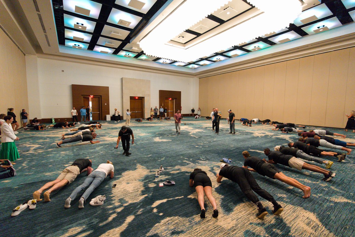 ContinuedFight's tweet photo. Jerry Curl, the oldest gentleman at BOOT CAMP this year won our plank challenge! 🔥

He stayed LOCKED IN right until the very end.

#PuertoRicoBOOTCAMP #BenNewman #BenNewmanBOOTCAMP #BOOTCAMP2024 https://t.co/5D8QpsC3Ll