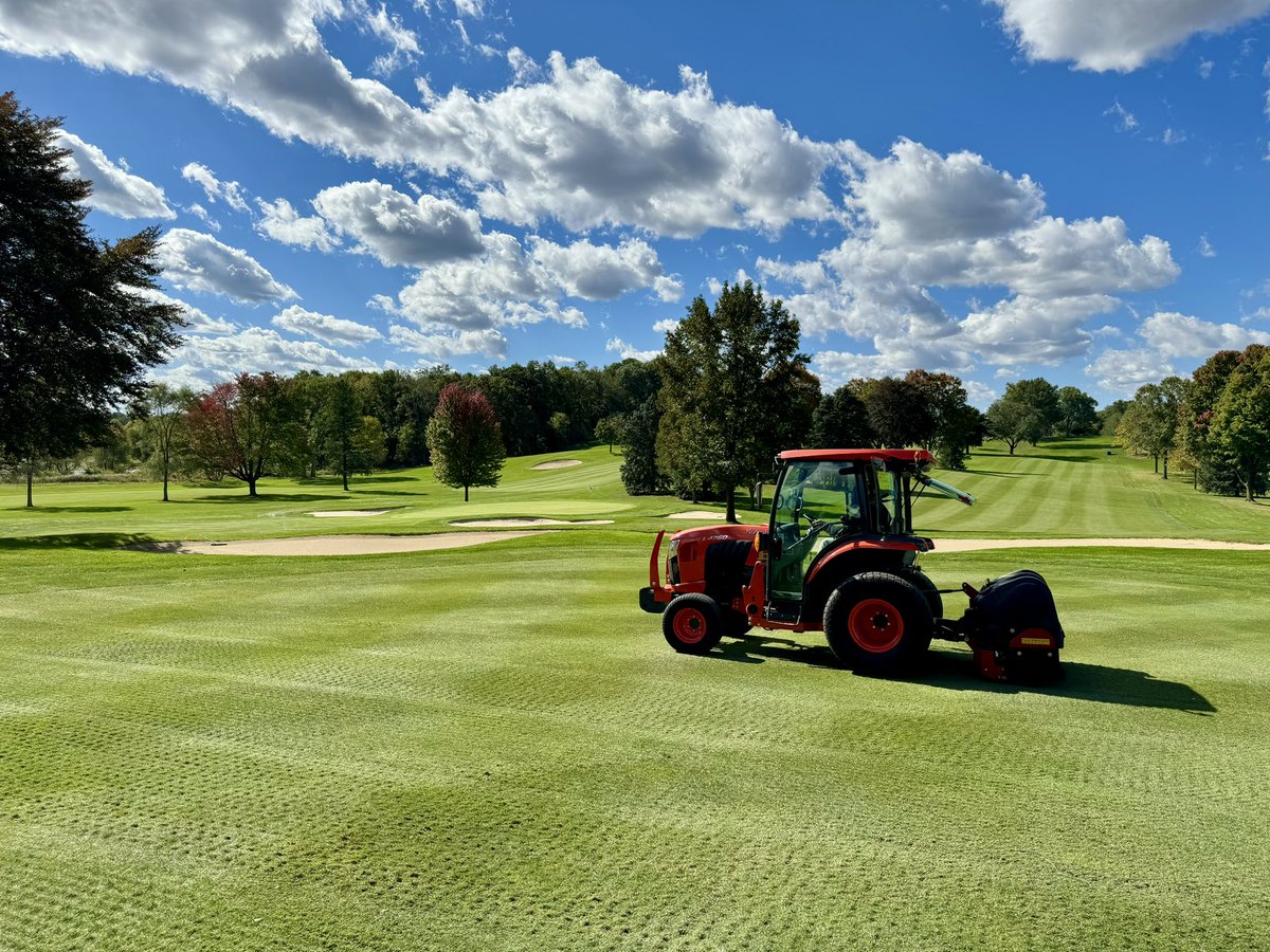 GLCCTurf's tweet photo. View of the Day! Pounding some big holes, disrupting soils to introduce fresh air, relieving compaction and allowing bag gasses to escape the rootzone. Fairway and Approach surfaces will be even better in 2025! #SandNext #GLCC #GullLakeCC #FirmandFast https://t.co/rgxjwSoWr8