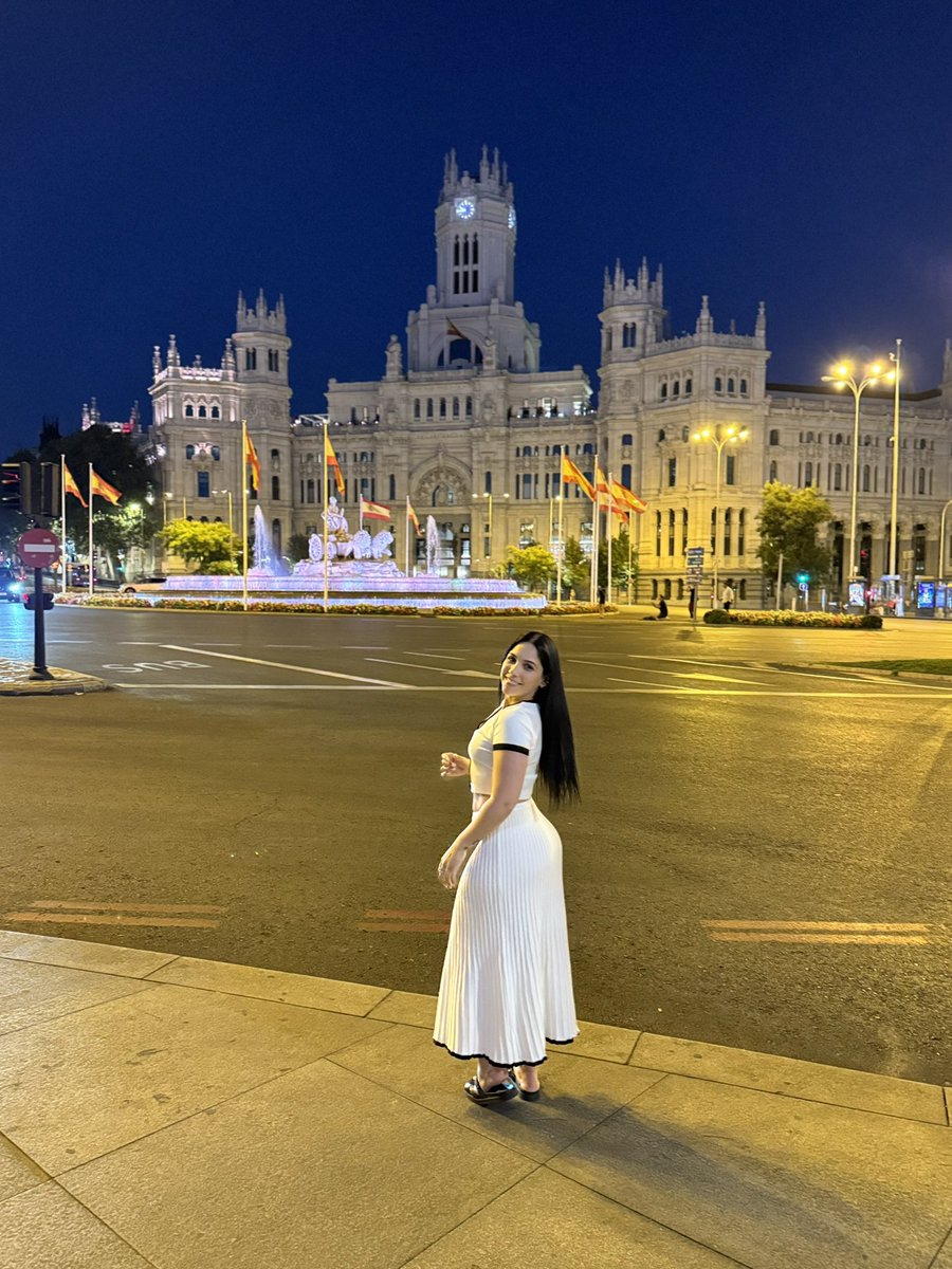 ohitsjessss's tweet photo. wishing I was here right now #españa 🇪🇸 https://t.co/ODjWZB77Wf