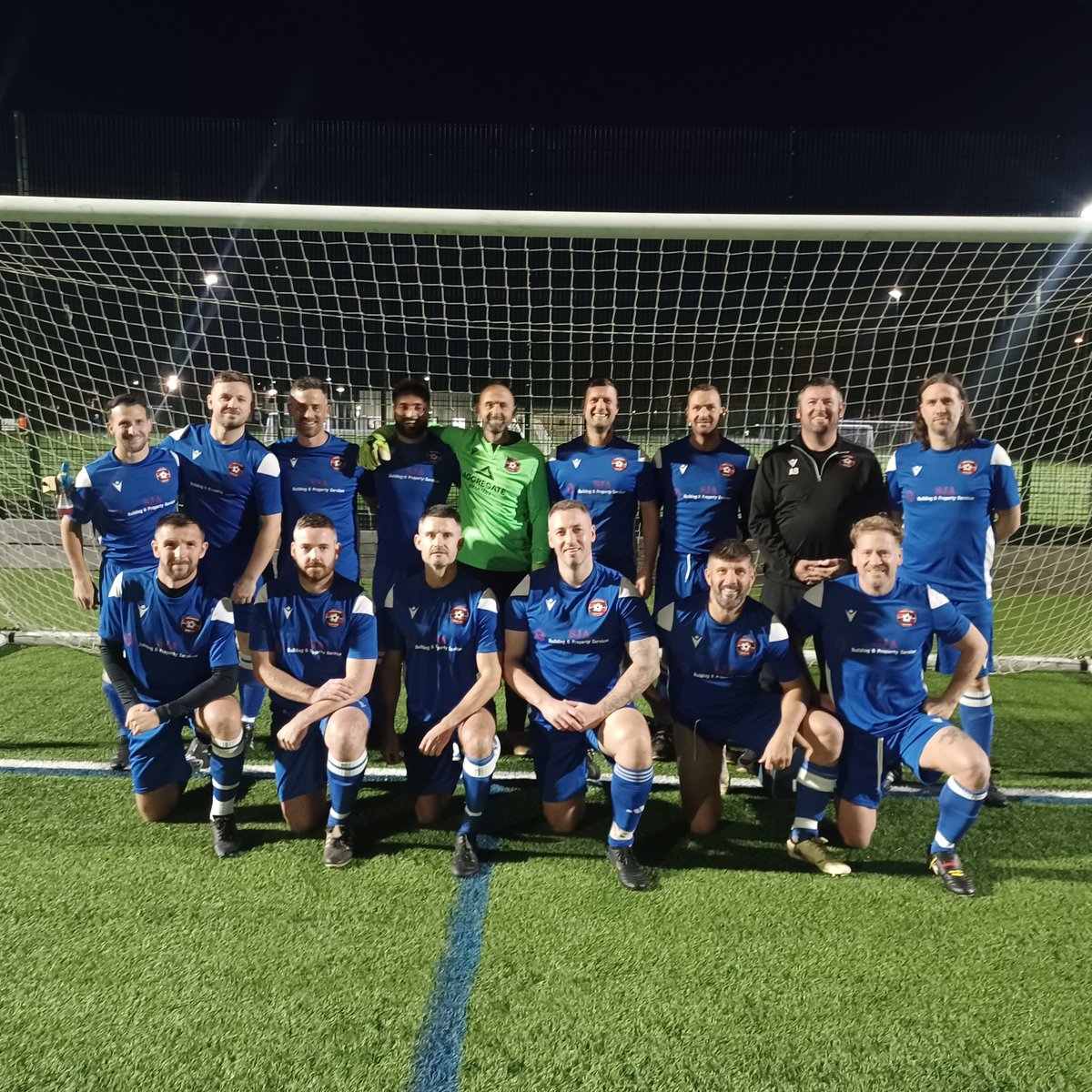 A tough welcome back to the VETs league from <a href="/EuxtonVillaFC/">EuxtonVillaFC (P)</a> 👏. Both teams started strong competing, then experience took over and lessons to be learnt from Carnforths old boys. M.O.M <a href="/njd80/">Nathan Downham</a> solid on the right with some good direct play. Goalscorer <a href="/MarkPlevey/">Mark Plevey</a> <a href="/mid_lancs/">Mid Lancs Football League</a>