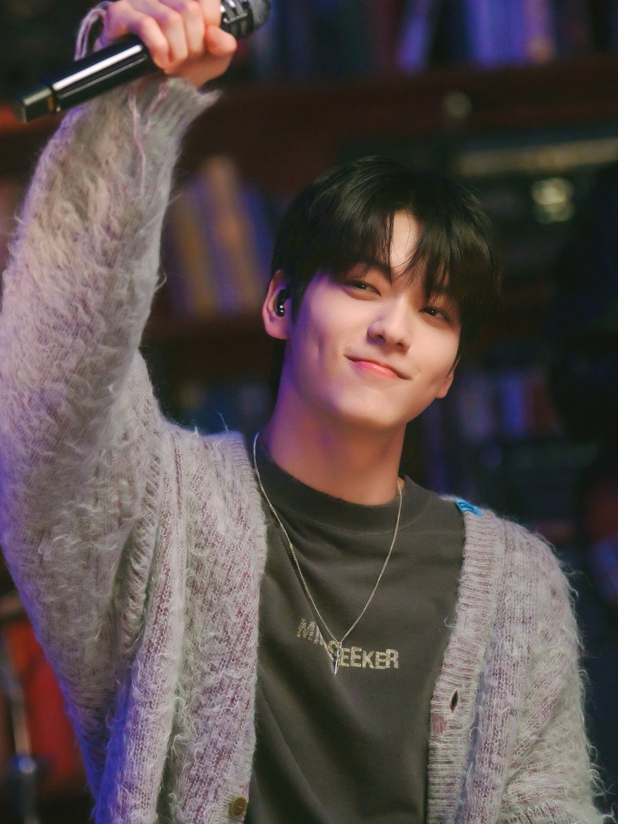 hourly soobin 🍫🏡 (@csbshour) on Twitter photo 