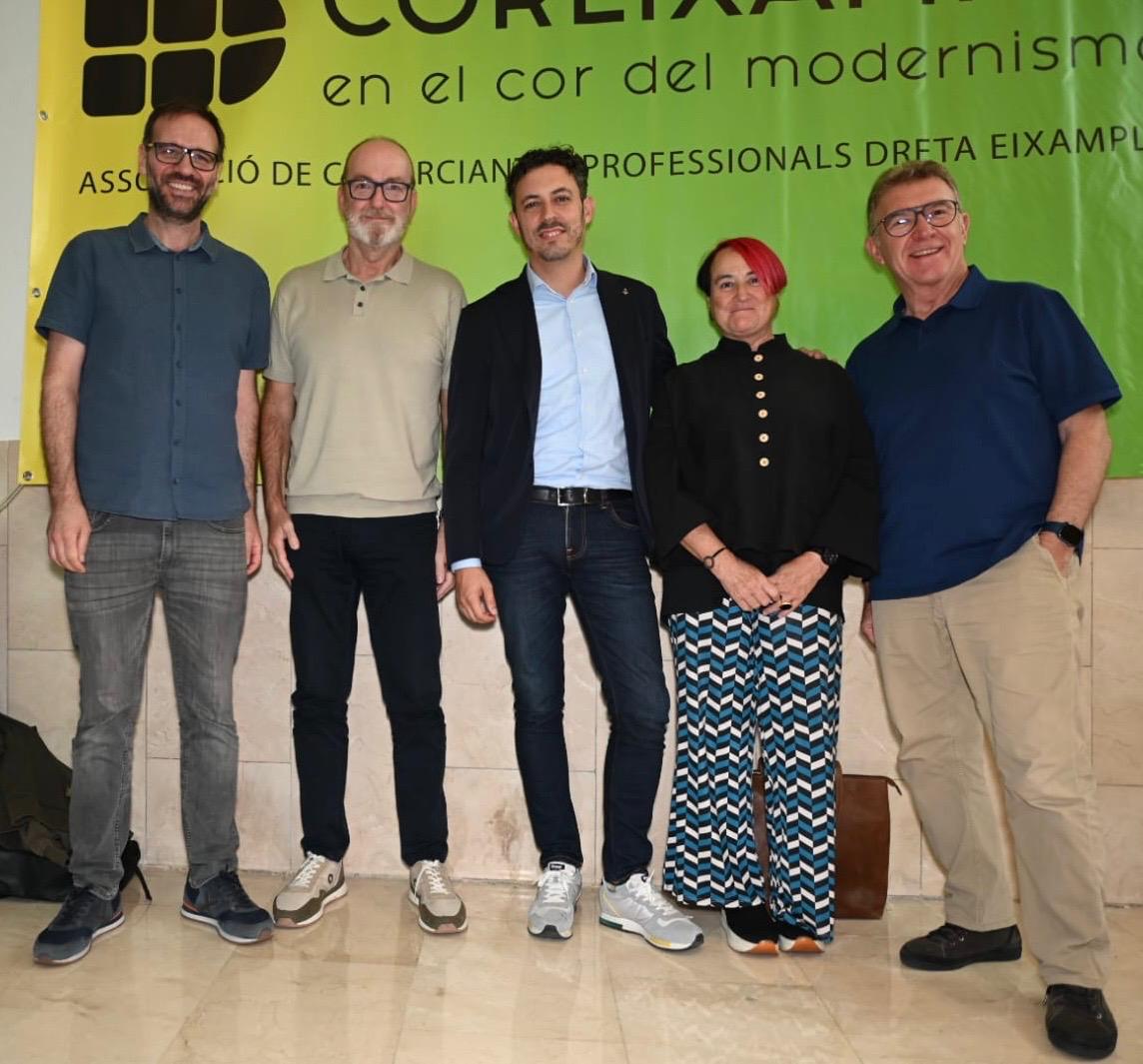 Marta Sendra (@msendra2) on Twitter photo Dijous 10 es va celebrar LA 1a EDICIÓ COREIXAMPLE ESPOTFESTVAL. El guanyador es projectarà 2 mesos als Cinemes Girona
Quina vitalitat tenen els comerços de Cor Eixample! Molt talent entre la joventut autora dels espots i una enorme alegria pels premis <a href="/Bcn_Eixample/">BcnEixample</a> <a href="/CorEixample/">coreixample</a> Dijous 10 es va celebrar LA 1a EDICIÓ COREIXAMPLE ESPOTFESTVAL. El guanyador es projectarà 2 mesos als Cinemes Girona
Quina vitalitat tenen els comerços de Cor Eixample! Molt talent entre la joventut autora dels espots i una enorme alegria pels premis <a href="/Bcn_Eixample/">BcnEixample</a> <a href="/CorEixample/">coreixample</a>