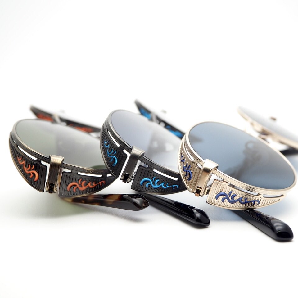 【M3137】MATSUDAより、風防に施されたステンドグラスが美しいサングラスが入荷しています。
ぜひ店頭にてお試しください👓
#OBJeast #サングラス #matsudaeyewear