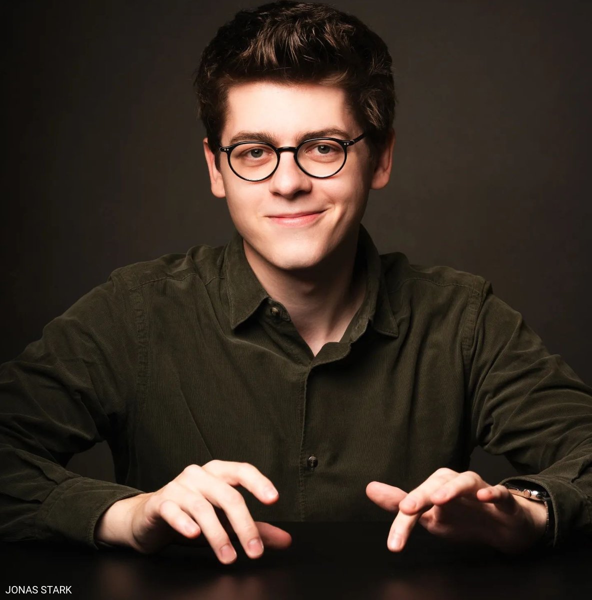 98.7 DZFE-FM tweet media