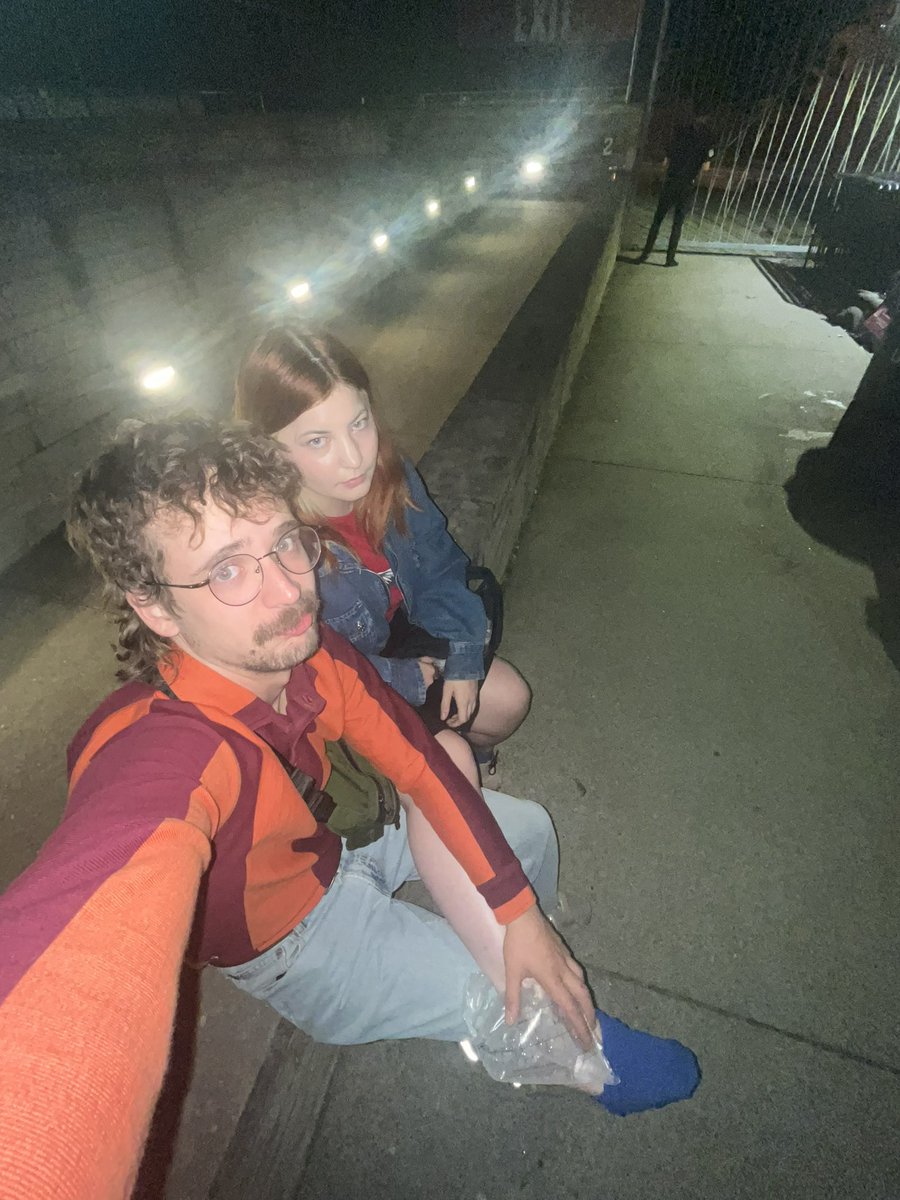 it’s a knife when u sprain your ankle at the vampire weekend show :(