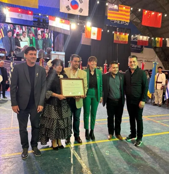 LauraOrdoñez tweet media