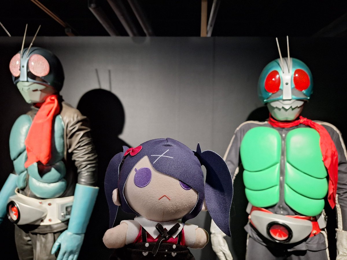 chak_fung_hk's tweet photo. 10月7日，あめちやんと香港の仮面ライダー展
#あめちやん 
#仮面ライダー
#NEEDY_GIRL_OVERDOSE https://t.co/D60GjkOi7x