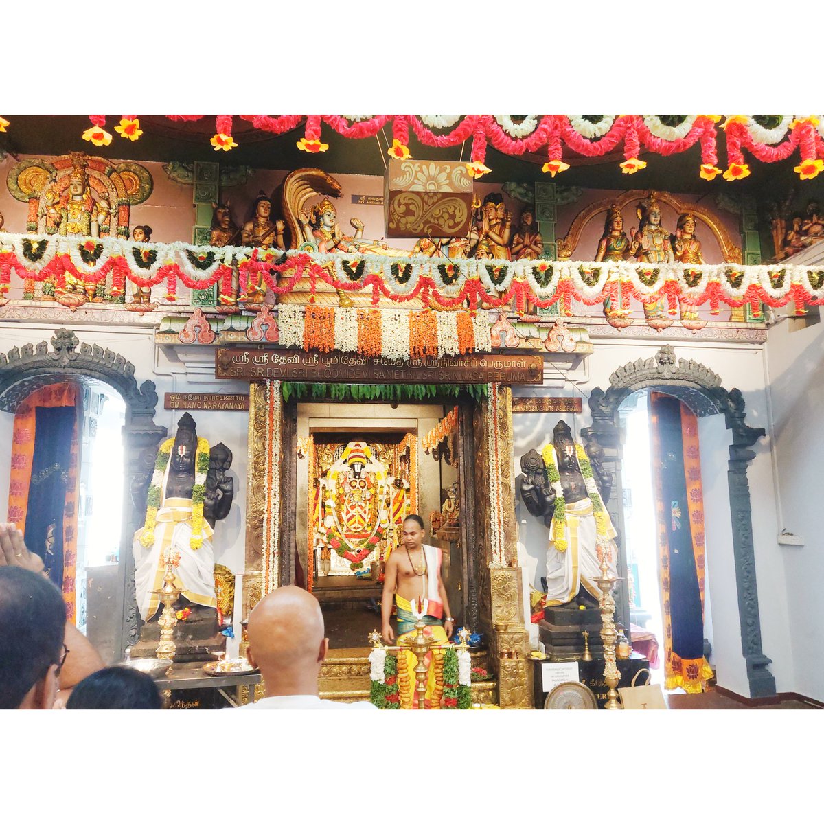 Ysrcp1234567's tweet photo. Sri #srinivasa perumal temple
dharshnam completed...💖😍🙏🏻 #Singapore
#vibes12/10/2024 💖🤗 https://t.co/DciwzqhgA5