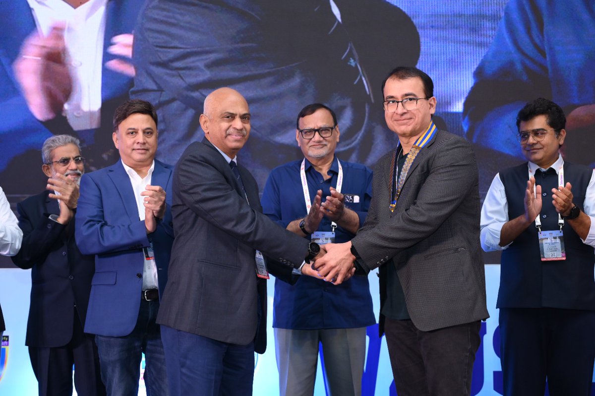 With humility &amp; gratitude, I take on as President of the #Urological #Society of #India, West Zone. A responsibility to lead the united five states—Maharashtra, Gujarat, Chhattisgarh, Madhya Pradesh, and Goa

#urology #arab #usi #westzone #tejnaksh