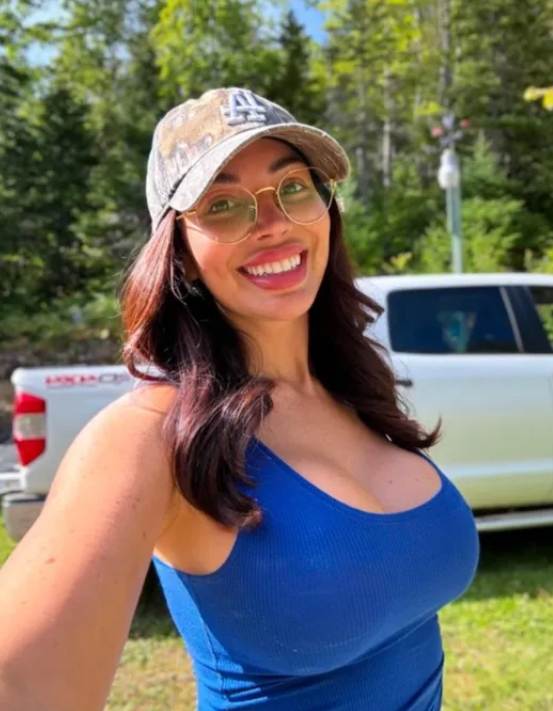 singleGirl_88's tweet photo. Where can I find a sugar daddy by tonight 😩 https://t.co/dE095cUVo8