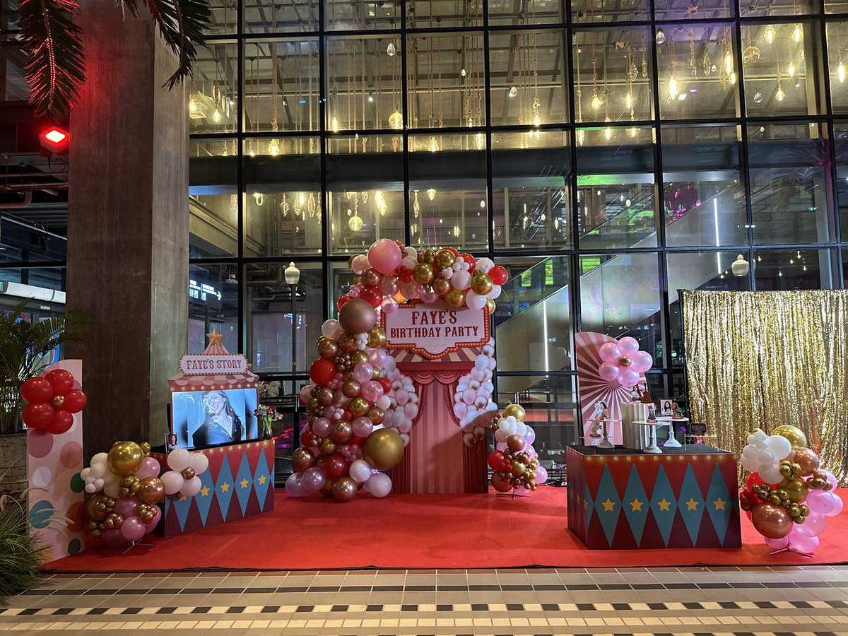 FayeOfficialFC's tweet photo. Enjoy!!!🥰🌻💛

12 SPREAD SMILES TO MALI
#FayePeraya #FAYEBIRTHDAYPARTY #Maliboo
@malisorn00 https://t.co/Vl1IhrJnc3