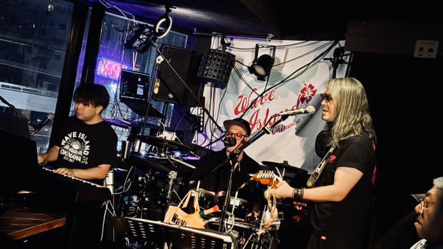 Guitarist_Jin's tweet photo. 久しぶりのWave Islandメンバーと🎸
最高でした、

#waveisland
#guitarjin
#沖縄ギタリストJIN https://t.co/McUgEe4e2R