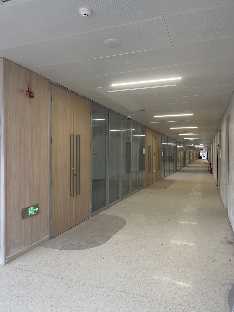 divospaceac's tweet image. Completed Installation of Finished Glass Partition Project
Today, we are excited to announce the successful completion of our glass partition project!  🎉
#glasspartition #installationcompleted #interiordesign #modernoffice #spaceplanning