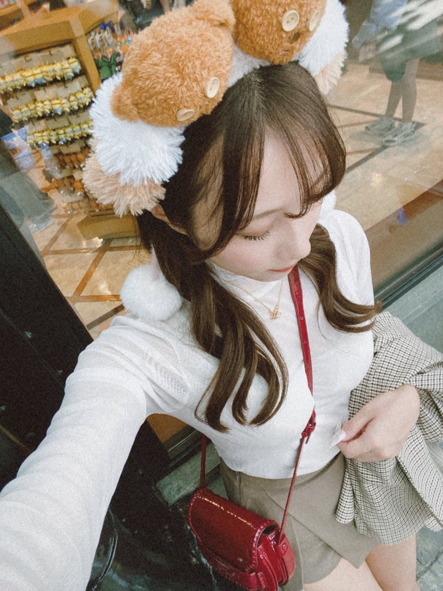 Luu_rapan's tweet photo. 秋服 in ユニバ🧸🤎🍁🍂 https://t.co/FFQSdfCbYF