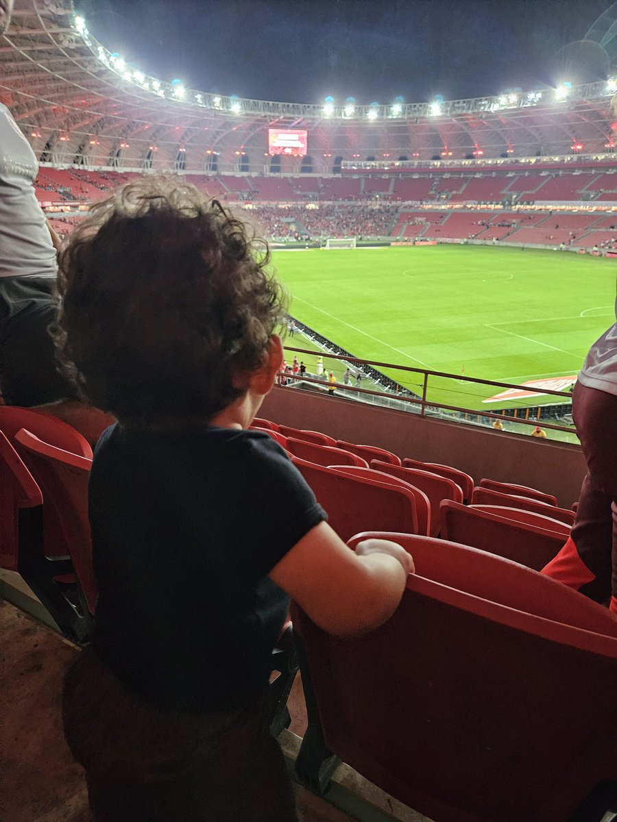 carolinirocha_'s tweet photo. Para fins de registro nessa rede social 

FILIPPO CONHECEU O BEIRA RIO ❤️🇦🇹 

É isso https://t.co/4gWgAfAhsB