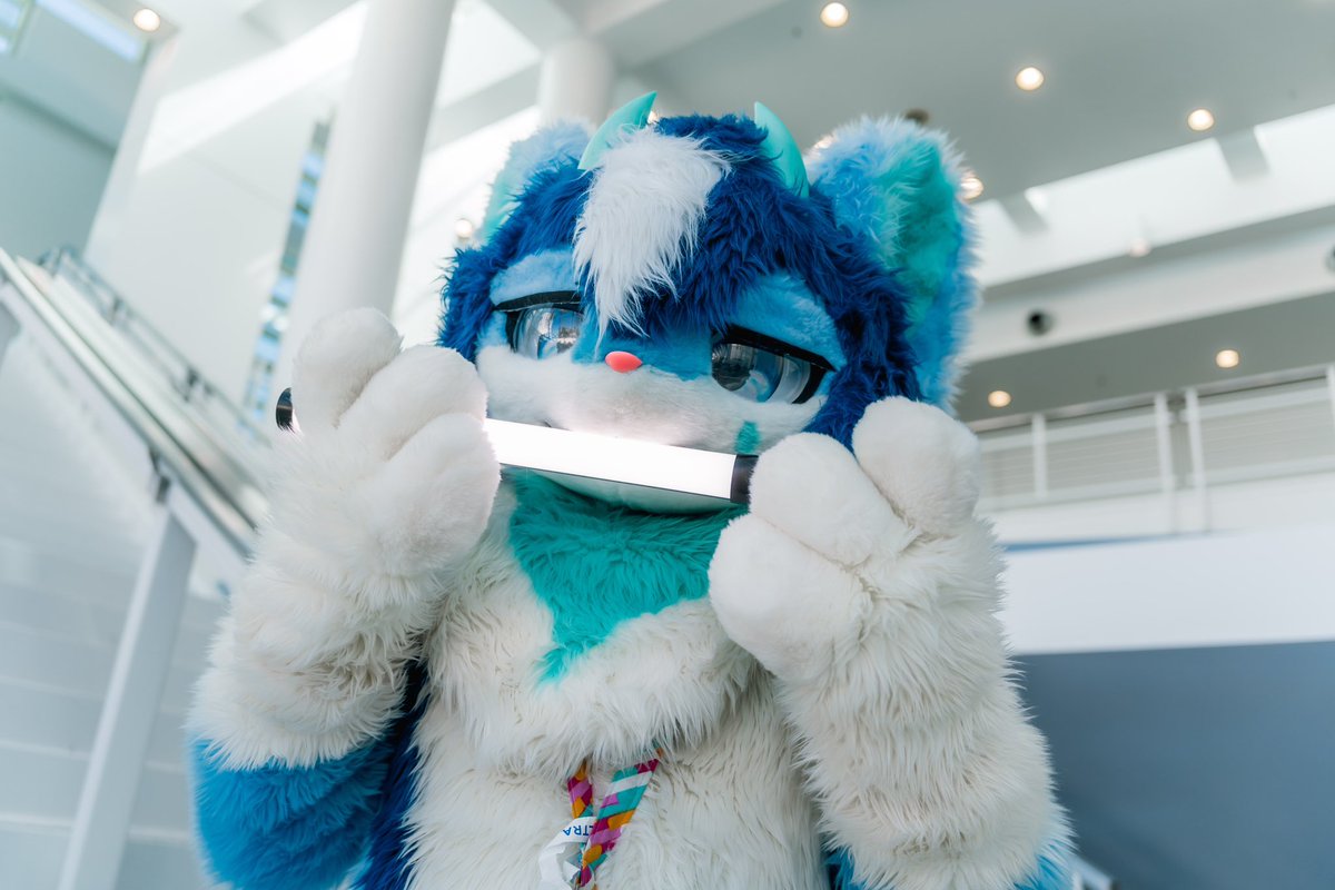 Gzifoyd (@gzifoyd) on Twitter photo *vwoom*
*vwoom*
*nomph*
No Keai, you can’t eat that! #fursuitfriday
📸: <a href="/Starburst_Shark/">Starburst Shark🦈 🔜 Megaplex</a> *vwoom*
*vwoom*
*nomph*
No Keai, you can’t eat that! #fursuitfriday
📸: <a href="/Starburst_Shark/">Starburst Shark🦈 🔜 Megaplex</a>