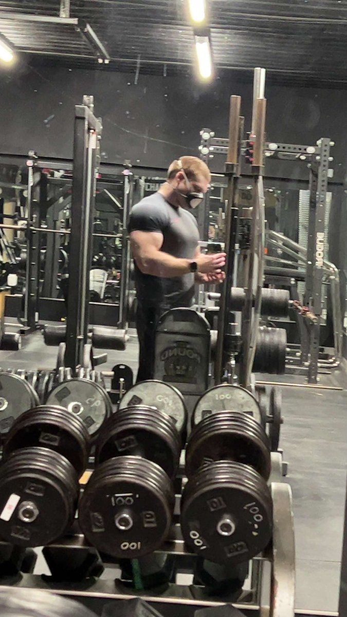MyNameIsK117's tweet photo. Hate it when hands shake too much but that’s what I get for using 200mg of caffeine.

 I really need to pick a show already, tad nervous about how the BB judges would react to a respirator. 

Anyways soon I’ll be available for online personal training. https://t.co/k4E6xEBCC2