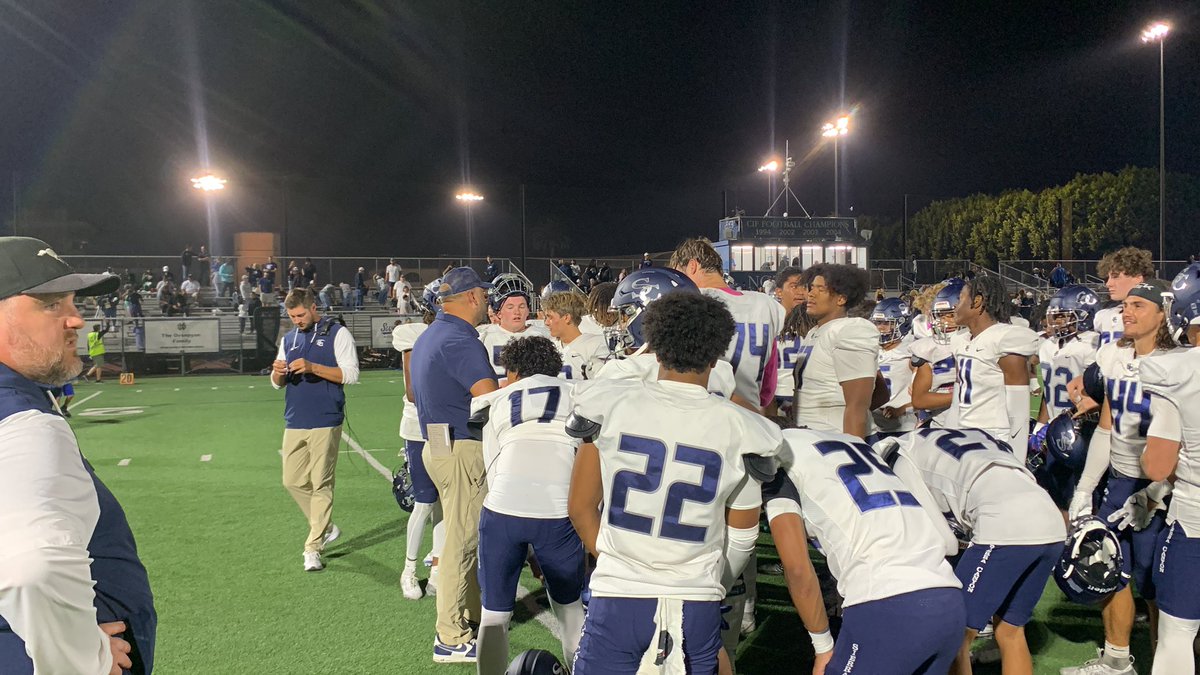 Jack Gillespie (@dnsjackg) on Twitter photo Sierra Canyon coach Jon Ellinghouse and his Sierra Canyon team after the 50-17 win over Notre Dame tonight. <a href="/haleymsawyer/">Haley Sawyer</a> <a href="/SoCalVarsity/">SoCal Varsity</a> Sierra Canyon coach Jon Ellinghouse and his Sierra Canyon team after the 50-17 win over Notre Dame tonight. <a href="/haleymsawyer/">Haley Sawyer</a> <a href="/SoCalVarsity/">SoCal Varsity</a>