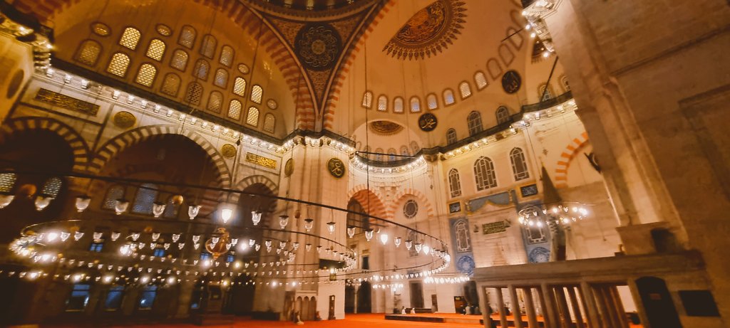 Abris07's tweet photo. Woken up by the sounds of athan, I woke up to walk to the nearest mosque and unexpectedly stumbled upon the opulent 16th century Suleymaniye masjid! #suleymaniye #turkey https://t.co/xsN1341rZh
