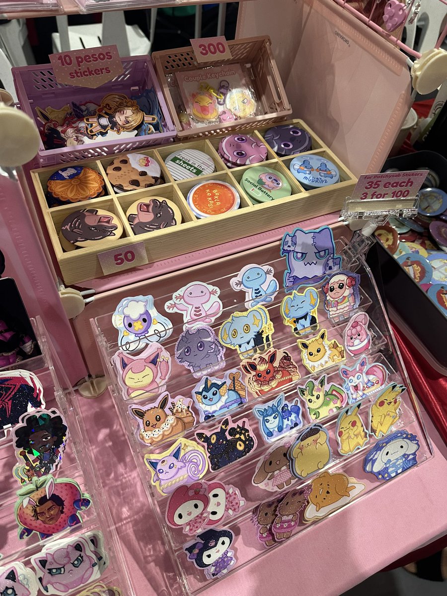 Here at #KomiketOctober Table E31 🫶🎀✨

See youuuuu 🙂‍↕️