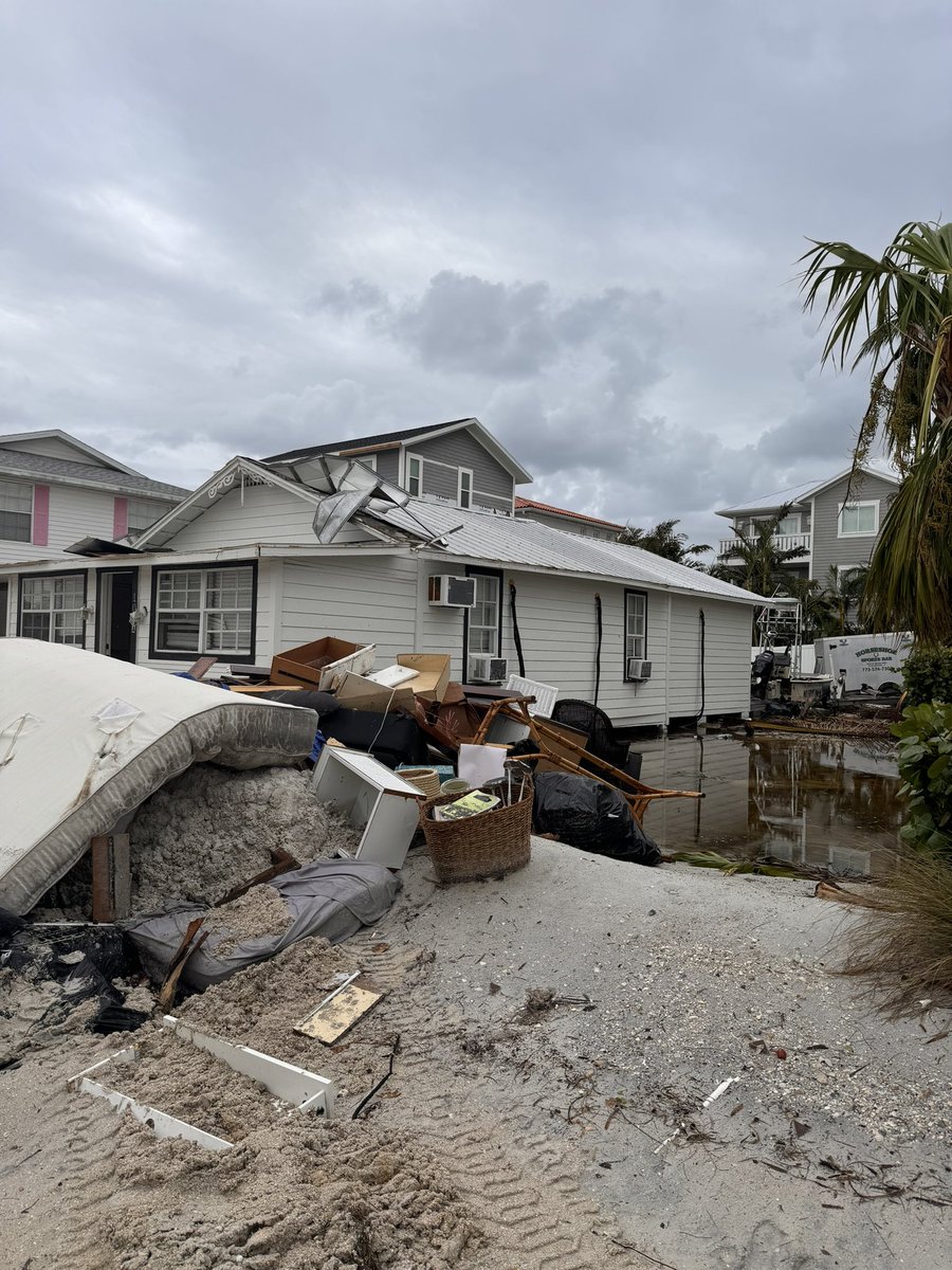 Mitch McCann tweet media