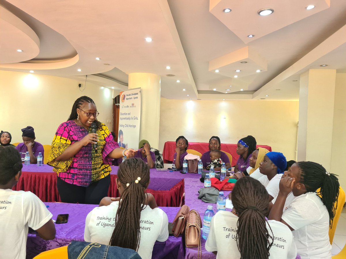 On International Day of the Girl Child, our team leader <a href="/nankunda20/">Hope Nankunda</a> was invited by <a href="/DreamEDOU/">Educ & Devt Opp-Uganda</a> to speak to Teenage mothers and Girls at risk of #ChildMarriage 

She informed them that Goal setting and effective decision making key to good financial and social well-being. #IDGC2024