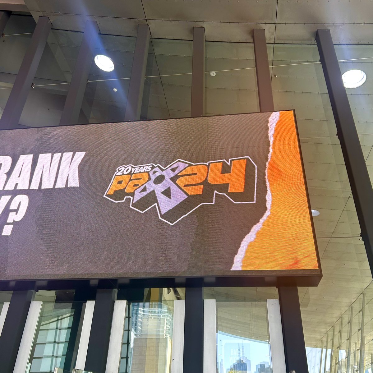 Phantisy tweet media