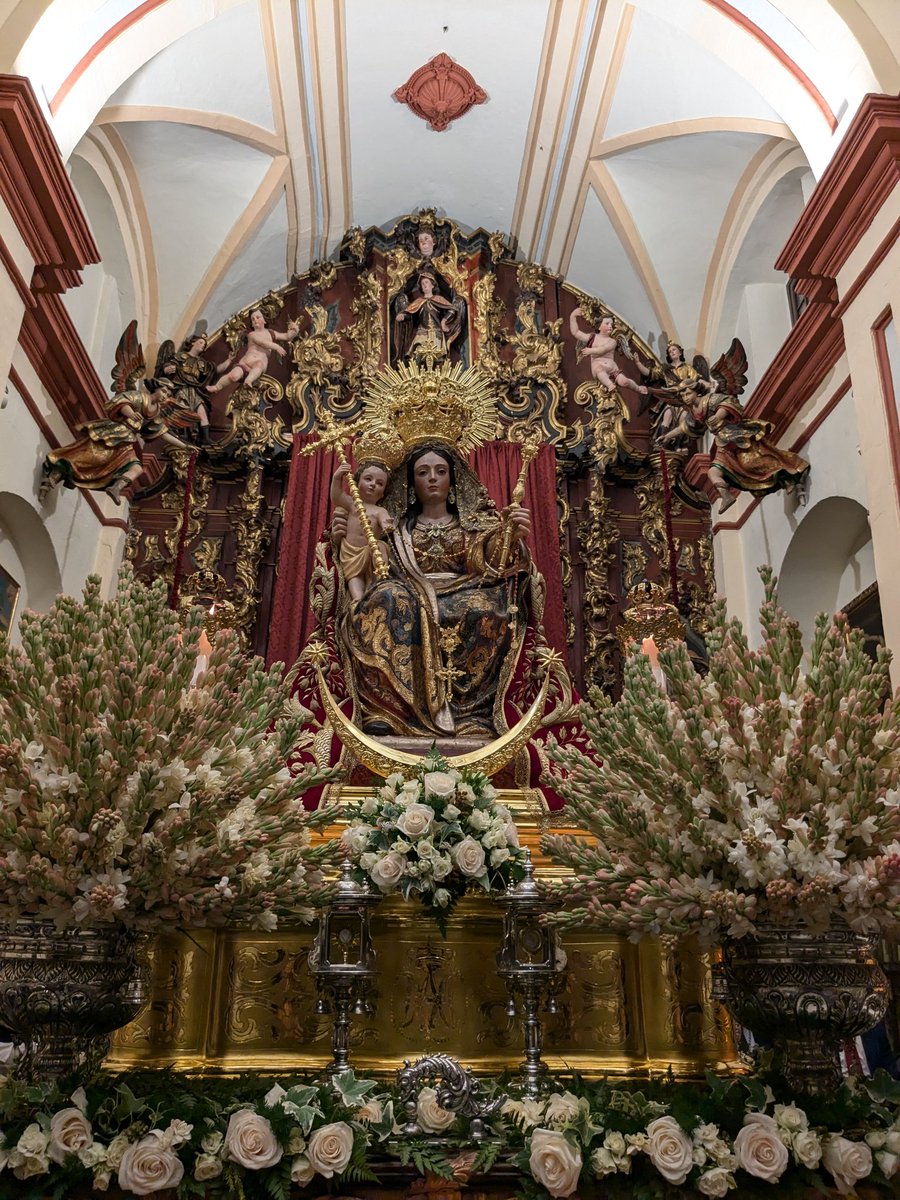 hdadhumeros's tweet photo. En estos momentos se está rezando el Santo Rosario en el interior de la capilla.

#humeros2024
#hermandadrosariodeloshumeros
#rosariodeloshumeros
#patronadeloshumeros
#barriodeloshumeros
#reginasacratissimirosarii https://t.co/Bb3Jk6KmA6